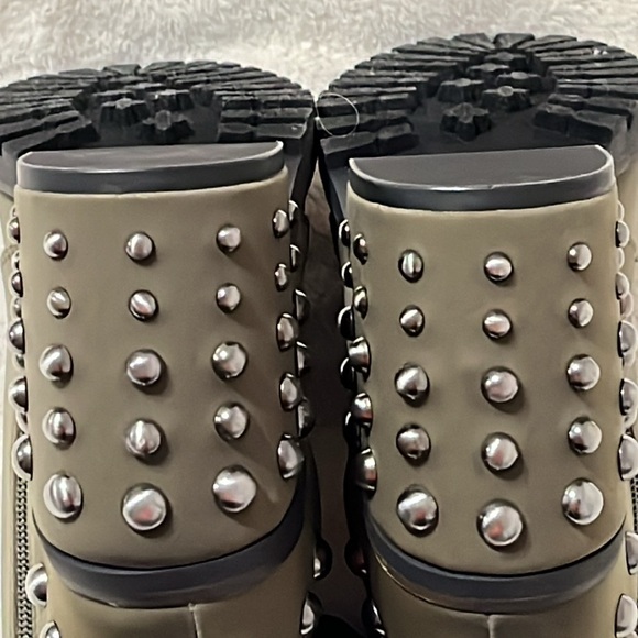 Chinese Laundry Women’s Studded Army Green Combat Boots Grunge Streetwear Size 8 - Picture 10 of 15
